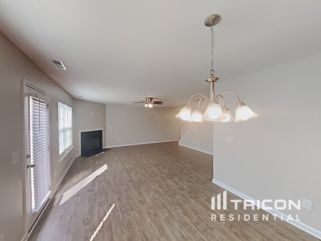 Building Photo - 3617 Torrey Ln