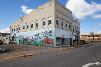 Building Photo - 620 Main St E