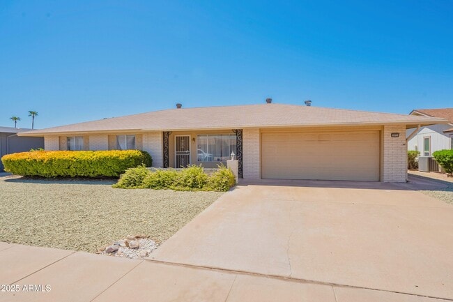 Building Photo - 10733 W Loma Blanca Dr