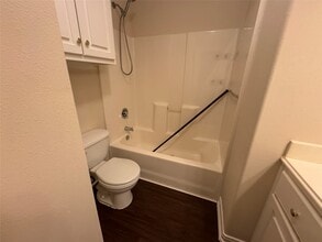 Building Photo - 16310 Long Valley Ct