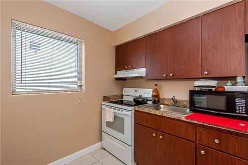 Building Photo - 6224 Miramar Pkwy