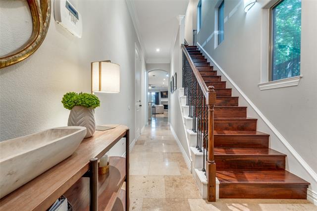 Foto del edificio - 2608 N Garrett Ave