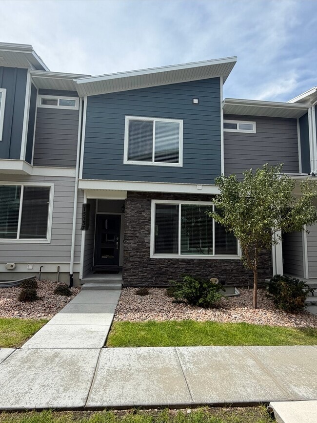 Building Photo - 15537 Jubilation Dr