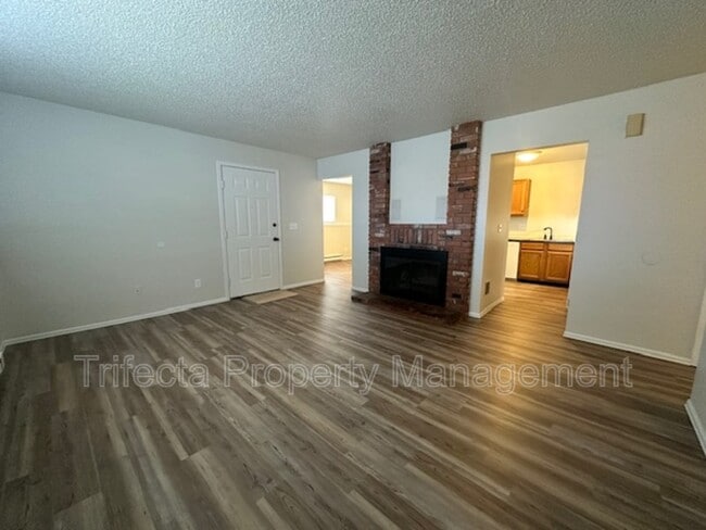 Building Photo - 1644 E Pitkin St