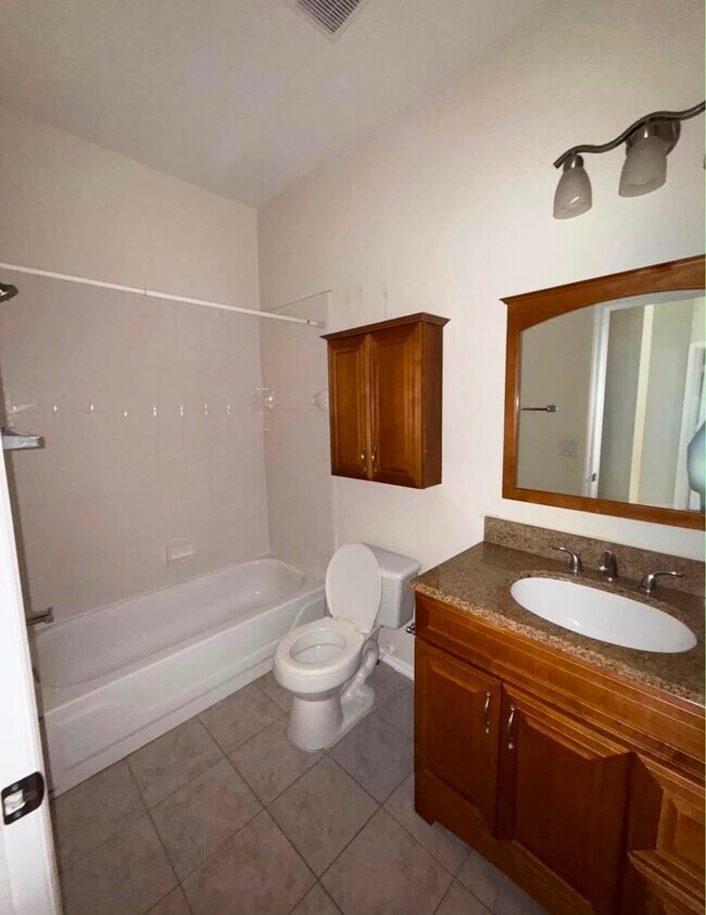 Foto del edificio - 13294 Summerton Dr