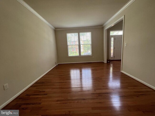 Foto del edificio - 4511 Nightingale Ct