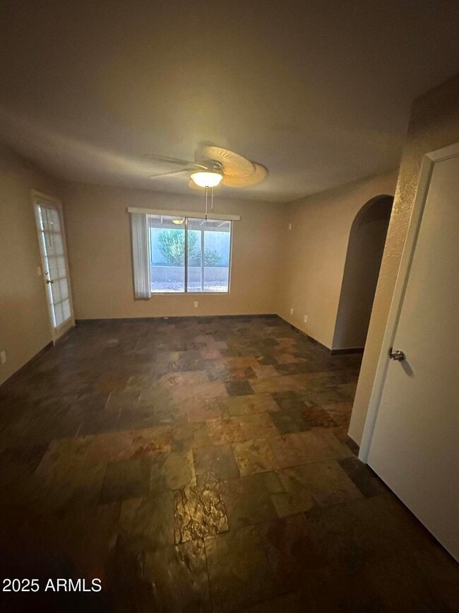 Building Photo - 4934 W Grovers Ave