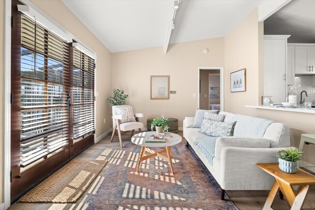 Foto del edificio - Leadbetter Lofts