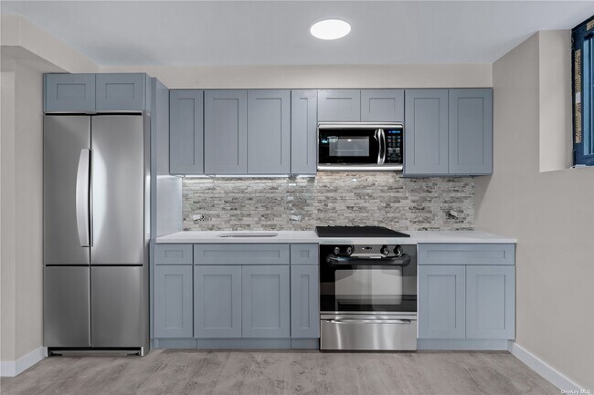 Foto del edificio - 43-34 53rd St