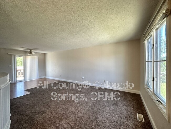 Building Photo - 1153 Keith Dr