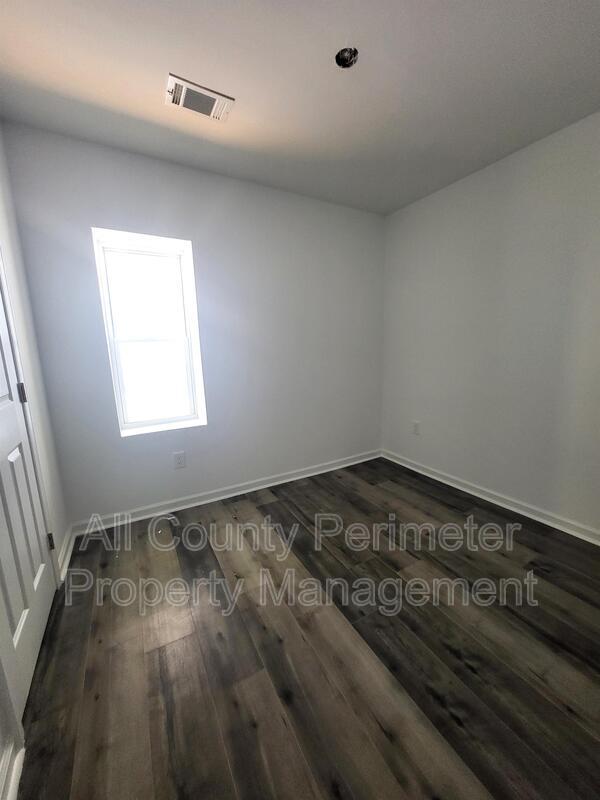 Foto del edificio - 1154 Windsor St SW