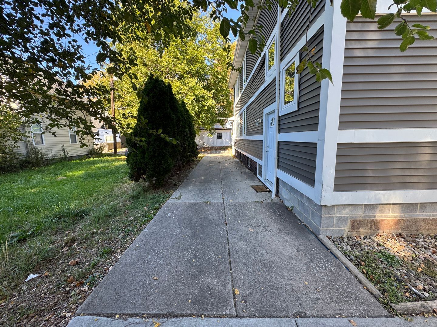 3109 Hancock Ave Cleveland, OH 44113 – photo 4