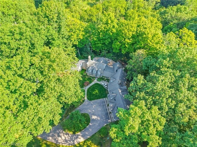 Foto del edificio - 7910 Larkspur Ln