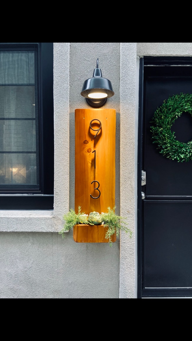 Photo - 913 S Darien St (Philadelphia, PA) Townhome