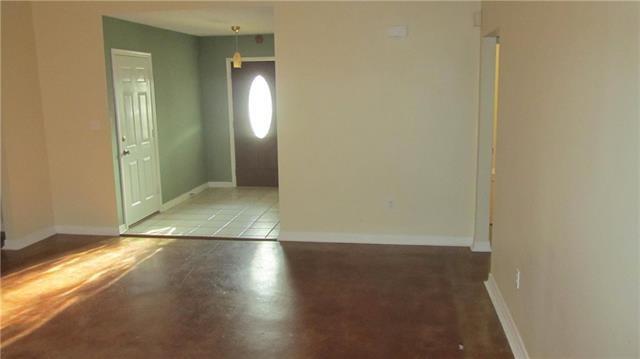 Building Photo - 33 Tulleries Garden Ln