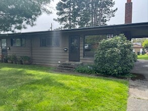 Building Photo - 2621-2623 Grove St