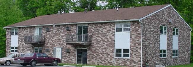 Building Photo - 615 Debra Pl