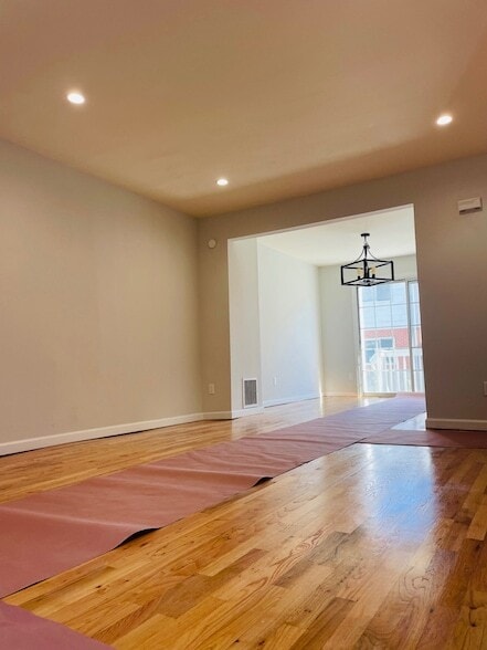 Photo - 16 Oldwood Rd S Townhome