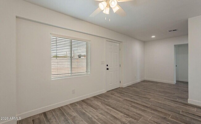 Foto del edificio - 5039 N 18th Ave