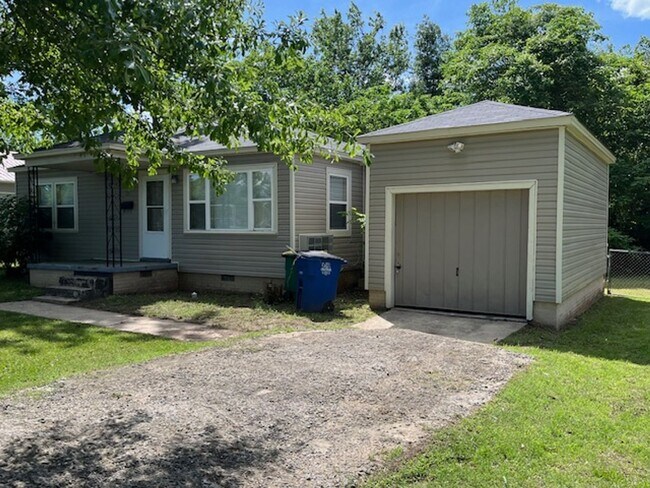 Foto del edificio - 3 Bedroom 1 Bath North Little Rock House