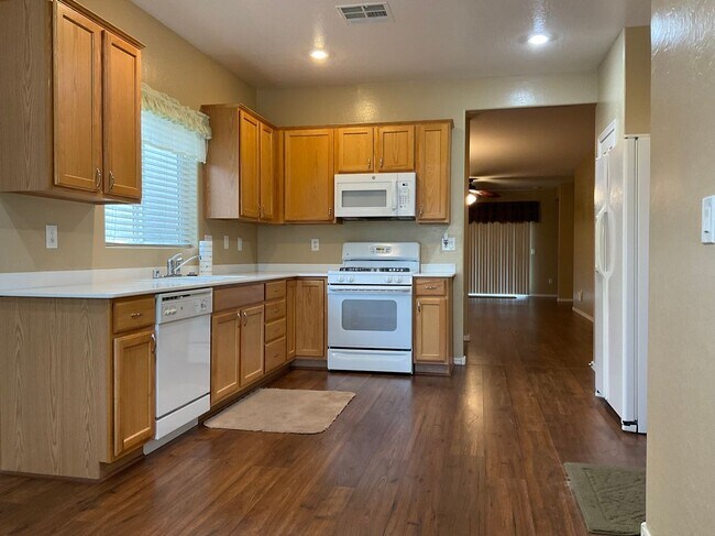 Building Photo - 3603 Herring Gull Ln