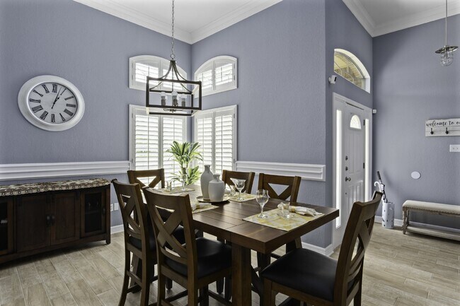 Foto del edificio - "Spacious 4-Bedroom Home with 3 Full Baths...