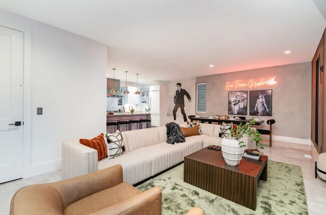 Foto del edificio - 48 Fern Ave