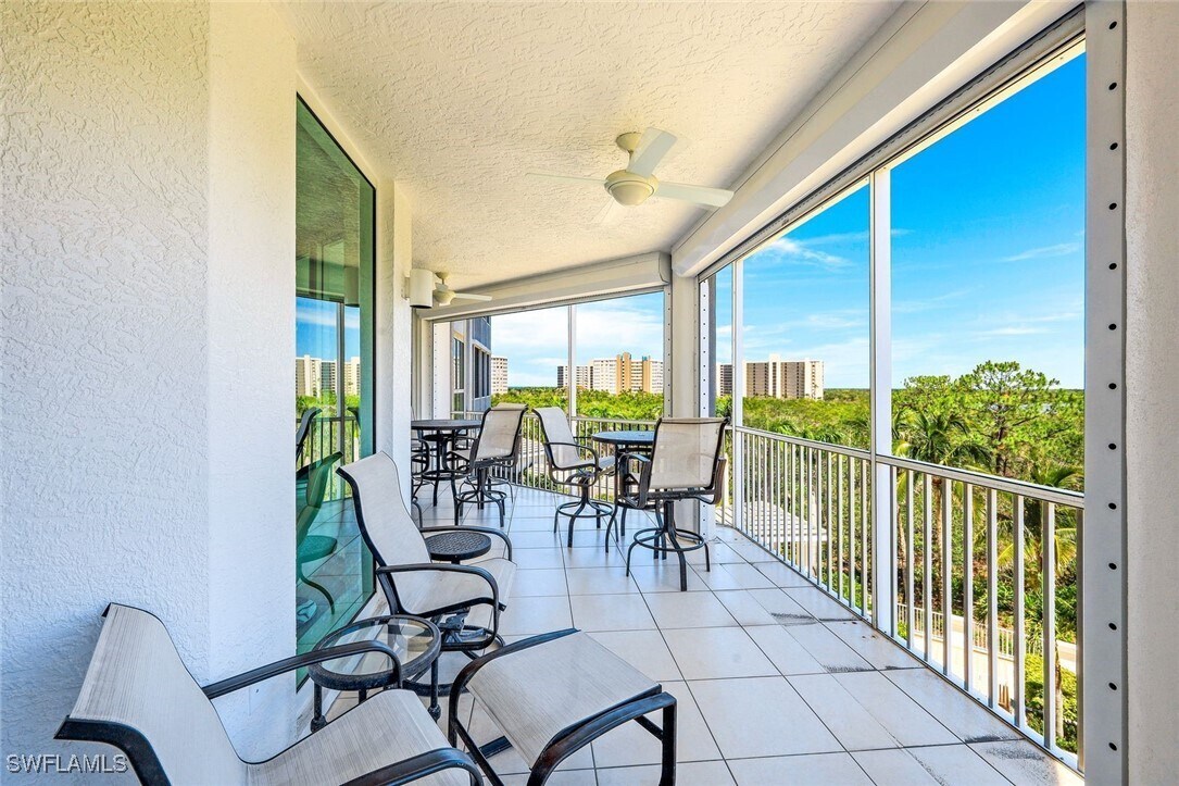 Foto del edificio - 325 Dunes Blvd