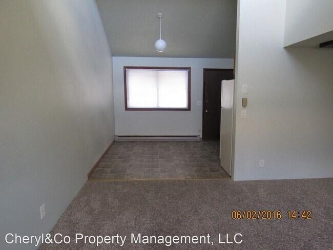 Building Photo - 749 Elder Ct