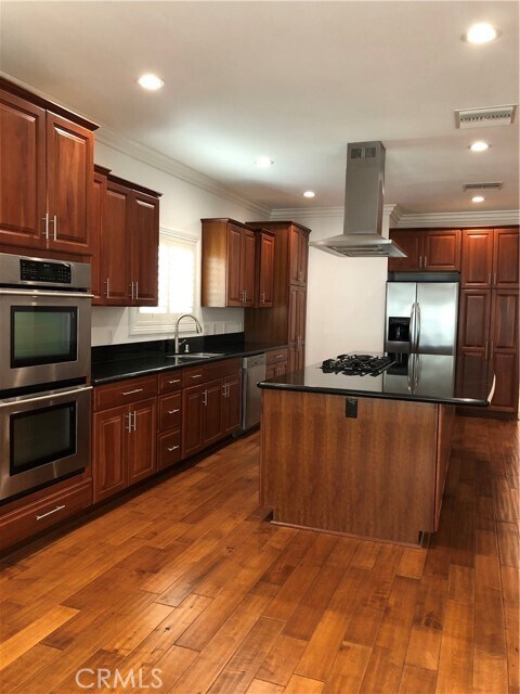 Building Photo - 9411 Leilani Dr