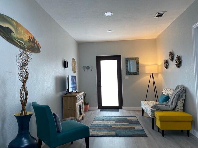 Building Photo - 2820 SW 1st St