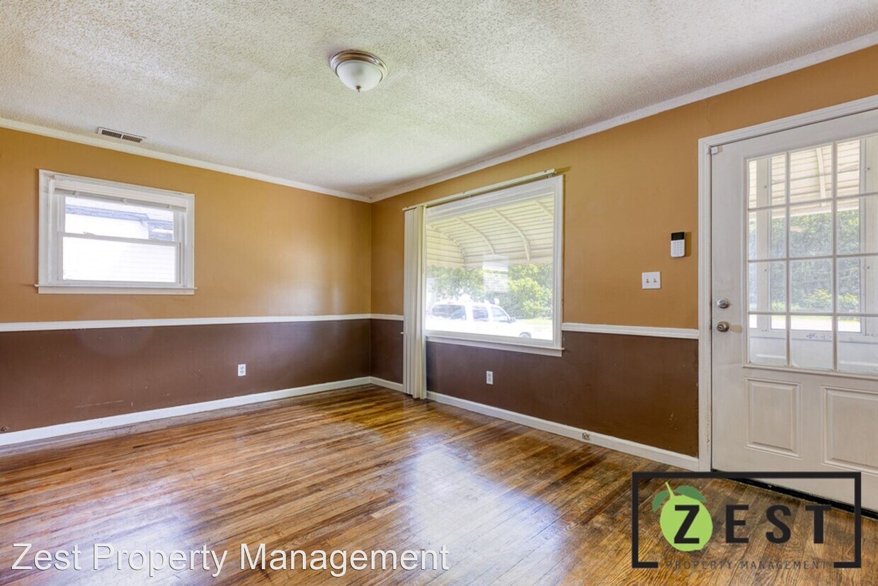Primary Photo - 4 br, 1 bath House - 1927 Rome Ave