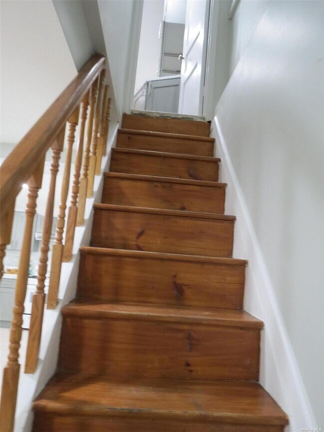 Foto del edificio - 70-08-70165 165th St