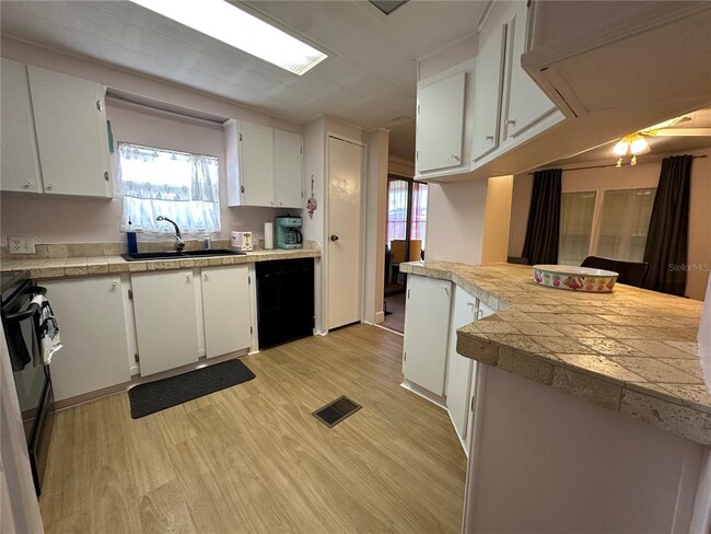 Foto del edificio - 283 Apricot St