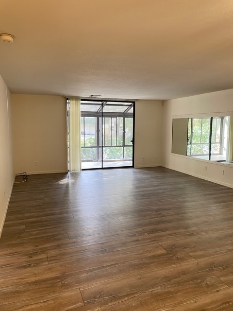 Living room - 200 P St