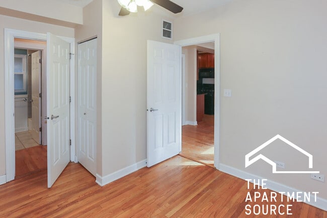 Foto del edificio - 628 W Roscoe St