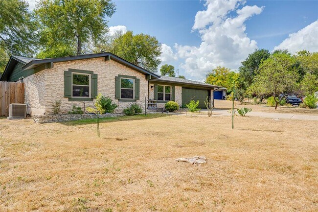 Building Photo - 703 Jetta Ct