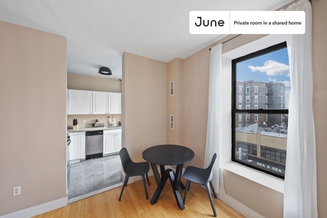 Building Photo - Room in Shared 2 bed/1 bath home