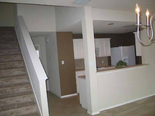 Building Photo - 6918 Woodridge Row Dr
