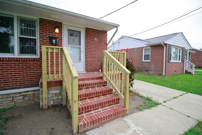 Building Photo - Hampton Home for Rent (3 bed/2 bath, 1,061...