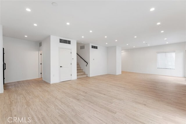 Foto del edificio - 913 Hilldale Ave