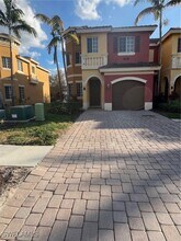 Building Photo - 10201 Olivewood Way