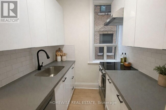 Photo du bâtiment - 1542 King St W