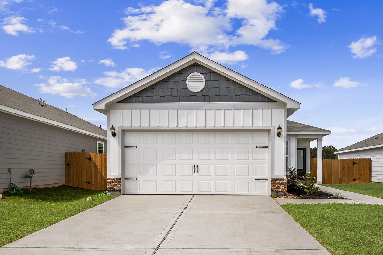 Foto principal - 15838 Berry Hl Dr