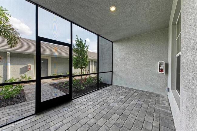 Foto del edificio - 19015 Scallop Lp