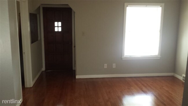 Foto del edificio - 854 Highland Ave