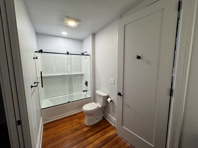 Building Photo - 215 N Main St