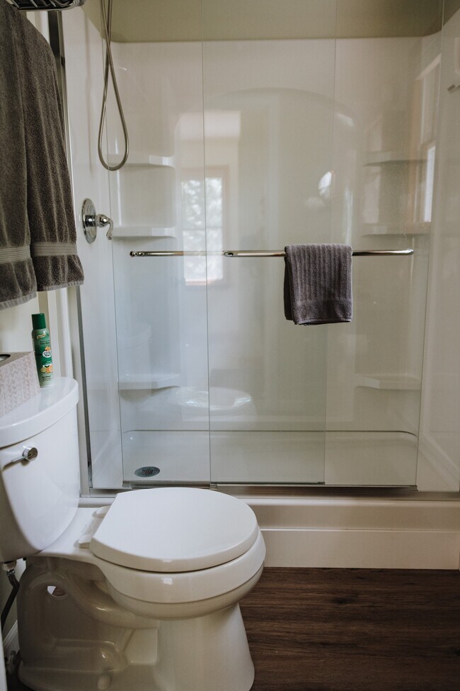 Bathroom - 5 Norwood Ln