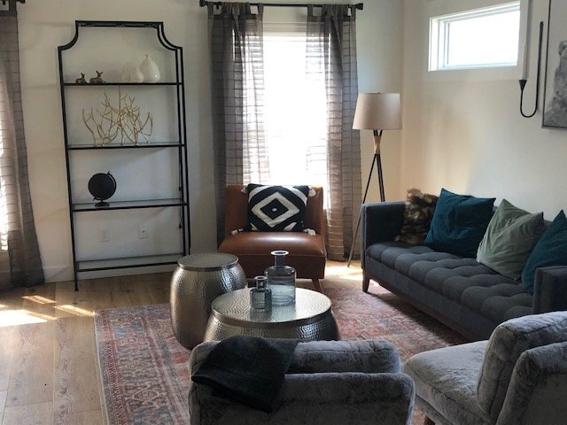 Foto del edificio - Modern 3-Bedroom Condo with Modern Eleganc...