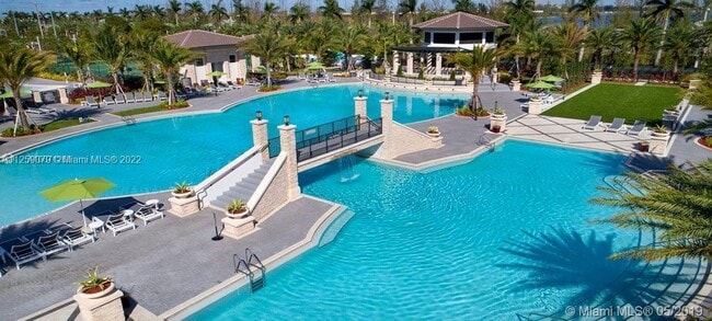 Foto del edificio - 10443 NW 82 St  2 Doral Fl 33178